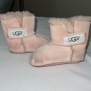 Pink Uggs, baby size 2-3, need cleaning, so soft and warm!